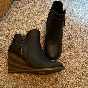 Worn once Maurice’s boots